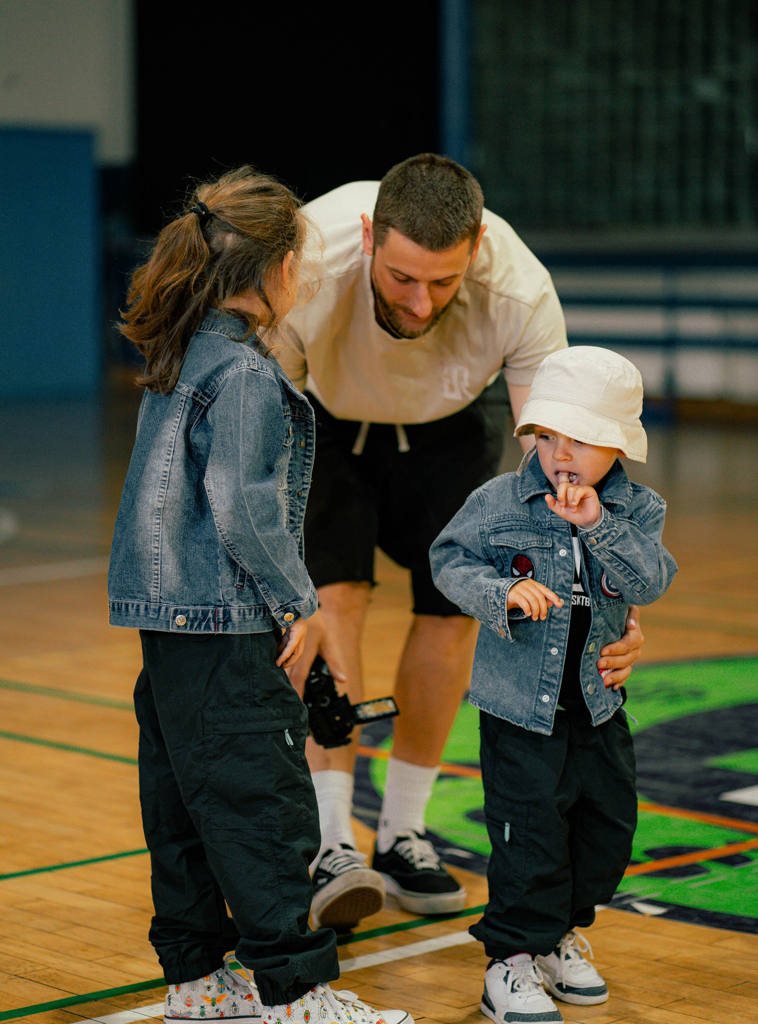 Basketbalový zápas v akcii